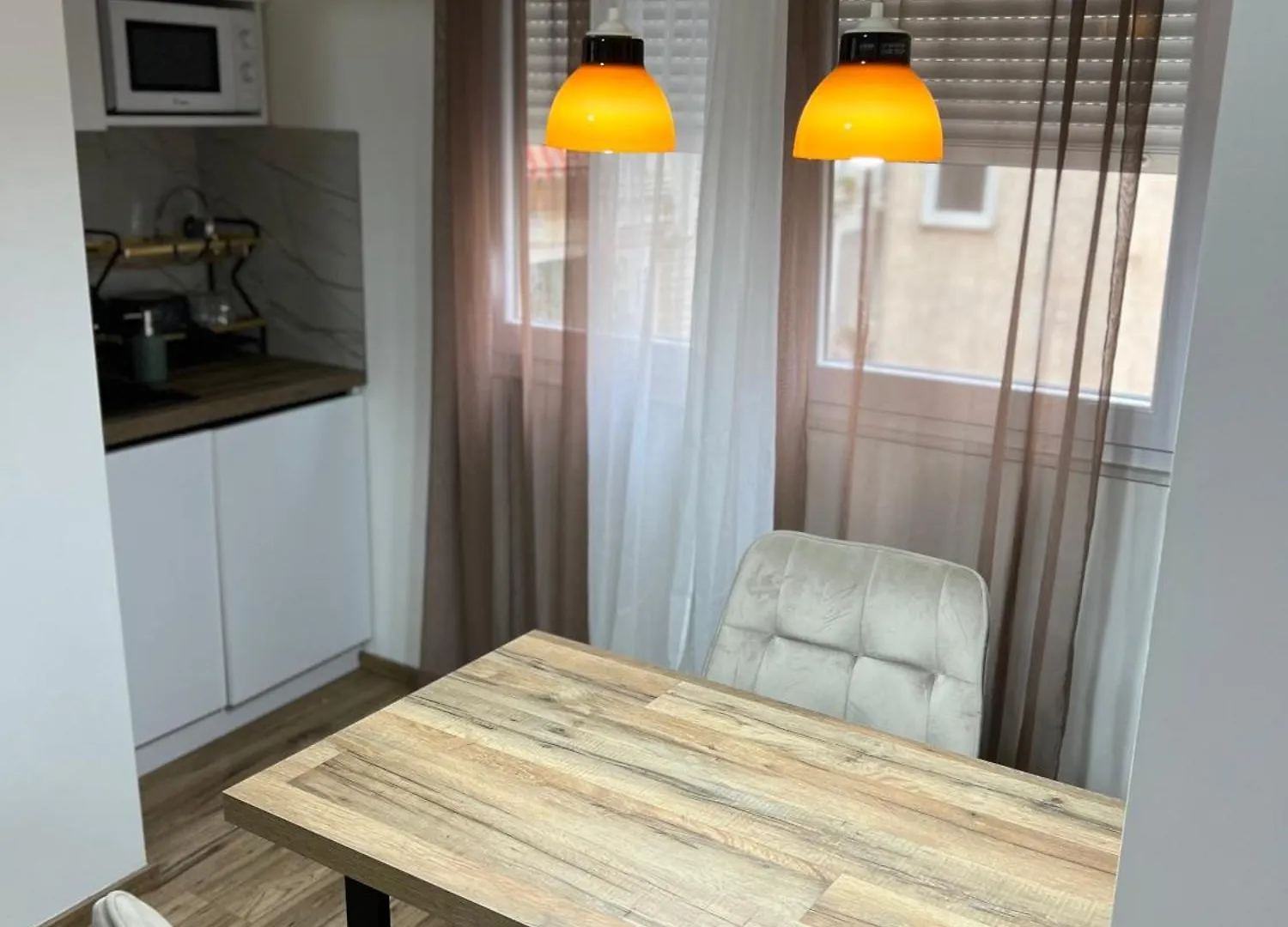 Bright & Roomy Myslym Shyri Tirana 0*,